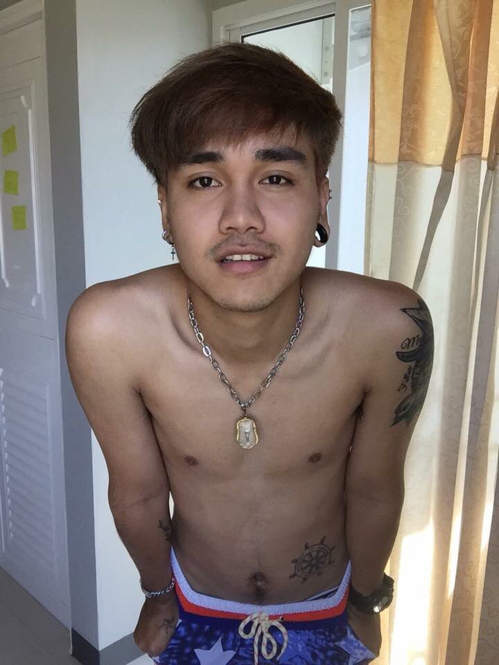 toptop134's tweet photo. คนหล่อ น้องกร https://t.co/V8uo7ge4bF