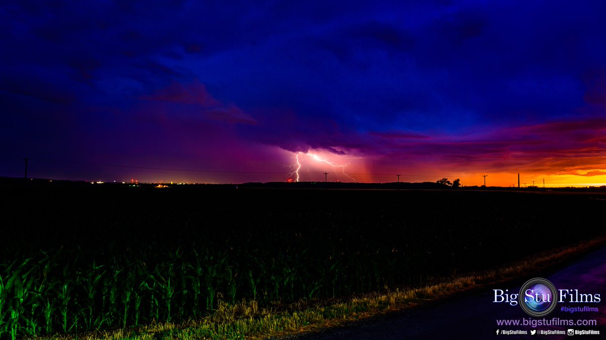 BigStuFilms's tweet photo. The Sunset after the Storm! #bigstufilms #storms #nikon #tamron #sunset #printthis #photography #rain #manfrotto #ford #valmeyer #wallart https://t.co/8SqVIq1Pyb