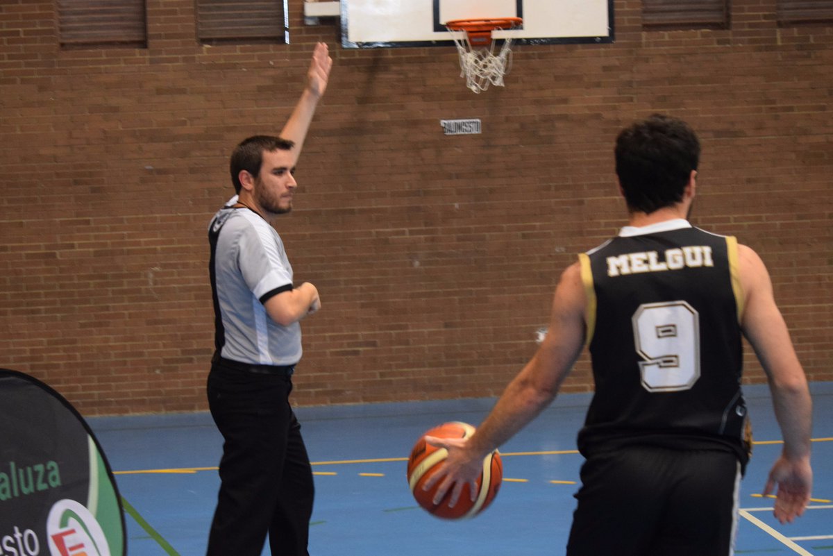 #FF2SENMAS17 Descanso en el Israel Rodríguez del Arahal <a href="/careba/">Carlos Rebolledo</a> 27 <a href="/CBLaUnion/">C.B.Q La Unión</a> 26 Sólo 20 minutos para decidir la plaza de ascenso