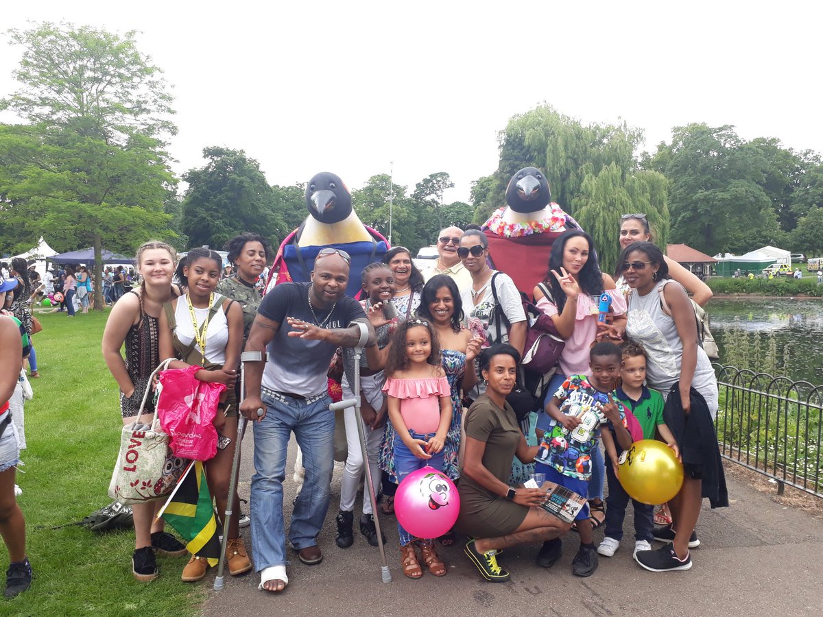 ImagineLuton's tweet photo. Penguins Abroad had a great holiday in #Luton & made lots of new friends! @CreEncounter @carnivalukcca #LutonCarnival #LIC17 #ImagineLuton https://t.co/eO7E0YME2s