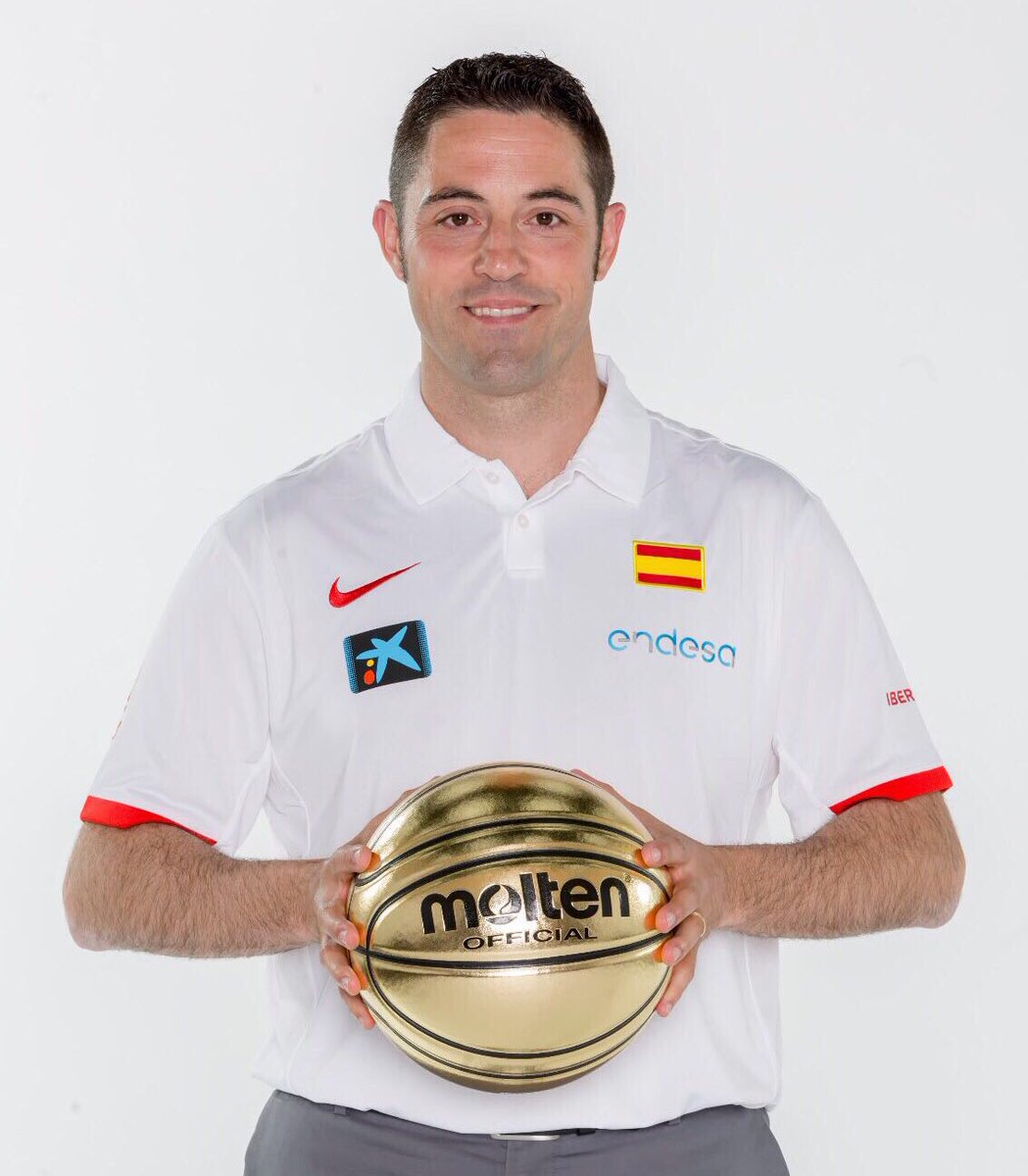 stcbaloncesto's tweet photo. [@baloncestofeb] 
Seguimos de cerca a Víctor y Lucy,  
#ESPvsJAP
⏰19:00
📺 https://t.co/wJ47RGhs6L @teledeporte 
📊 https://t.co/PZ6rxruulD https://t.co/A2Y6vvRah5