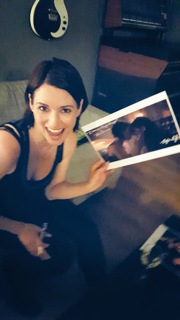 leighftlima's tweet image. God I love her and her smile