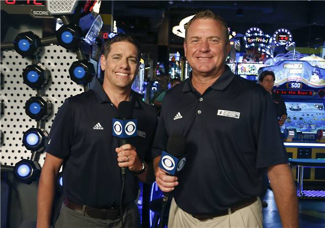 ClarkPBA's tweet photo. Happy Birthday @Stone8RP! HOFer calling PBA action on https://t.co/eXFqB2Fm1T today/tomorrow and on @CBSSportsNet next 5 Tuesday nights https://t.co/idcxXjKua7