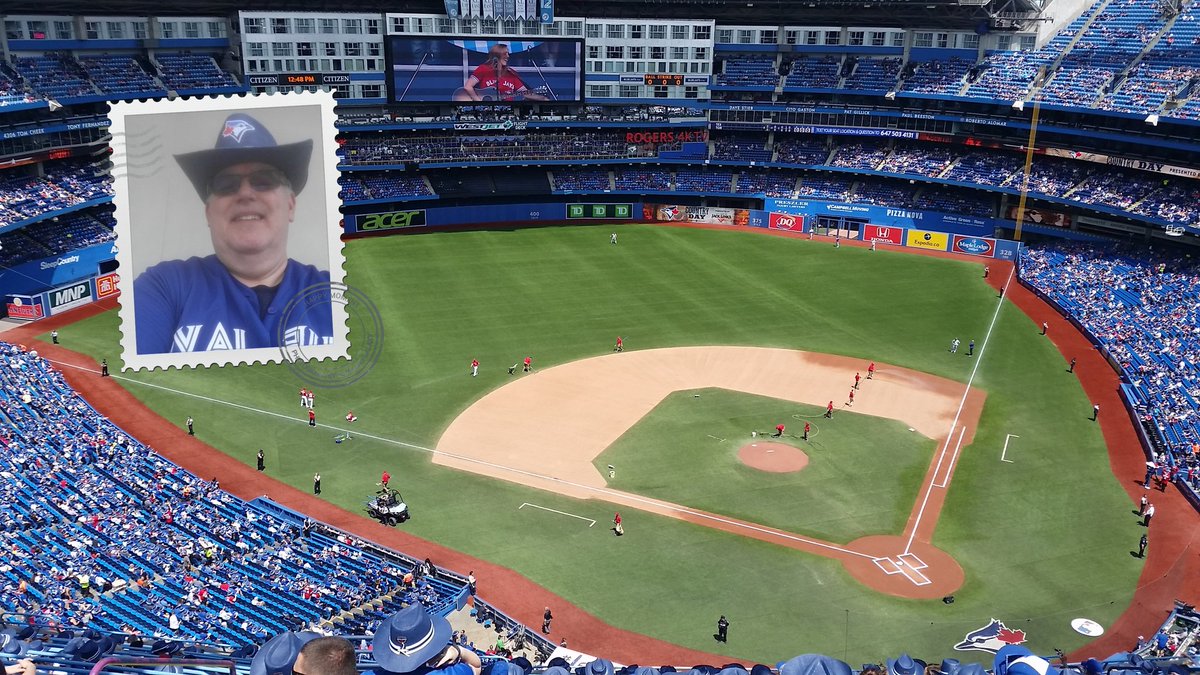 FSkubic's tweet photo. What a view! Taking it all in @ Country Day at Rogers Centre. @BlueJays  v Texas #letsrise #GoJaysGo ! https://t.co/fqvJMvbpdm