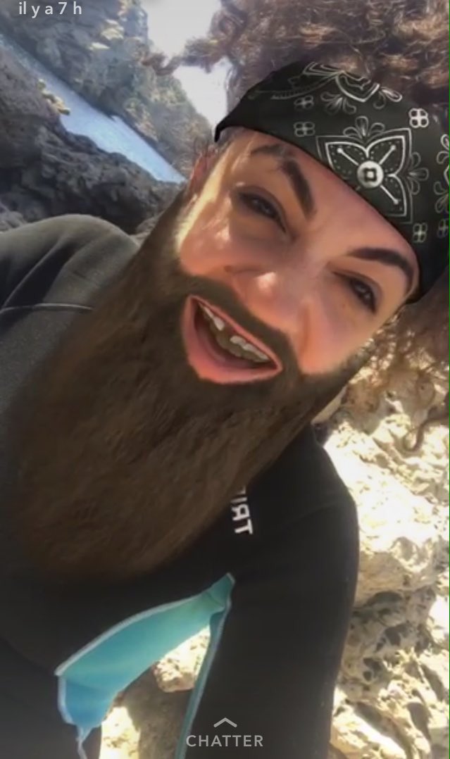 SheraKfan's tweet photo. cette femme me régale 😂😂😂❤️ @S_Kerienski https://t.co/vwFFMy9tab