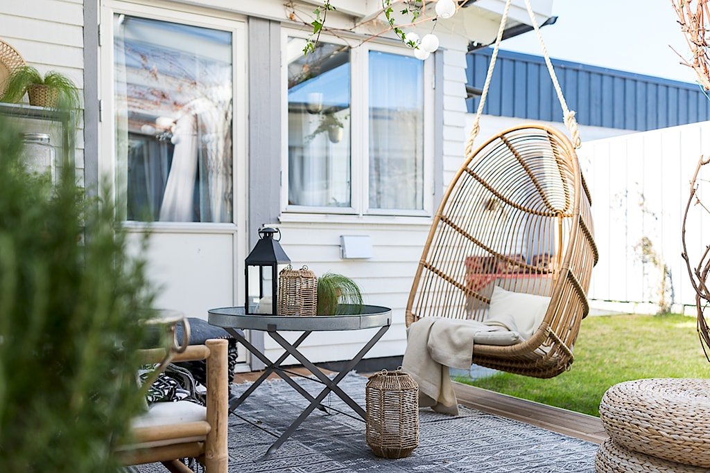 LRCVOUS's tweet photo. #InspirationDuDimanche : Si on optait pour un #fauteuil suspendu dans le #jardin ? #Tendance naturelle et #design il fera des envieux ! https://t.co/60ybHtibQJ