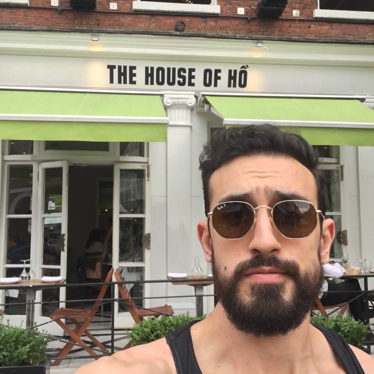 gallowboob on twitter took a selfie in front of your mum s house