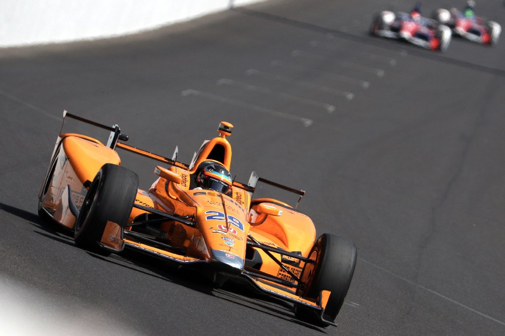 2-time F1 champion Fernando Alonso leads after 50 laps of the Indianapolis 500 on ABC

It's just the 2nd time a Spanish-born driver has led