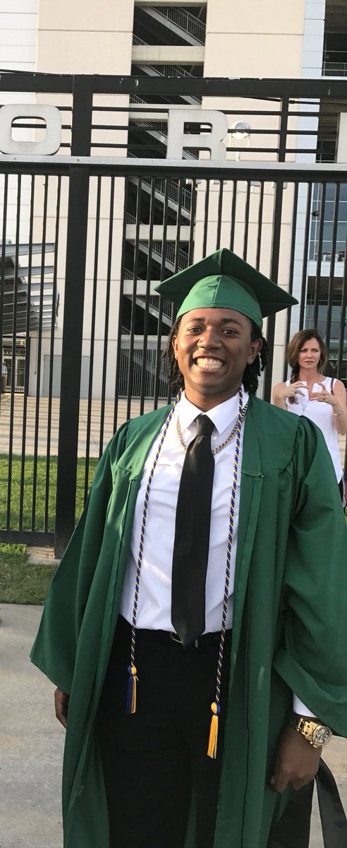 YoungSociety tweet media