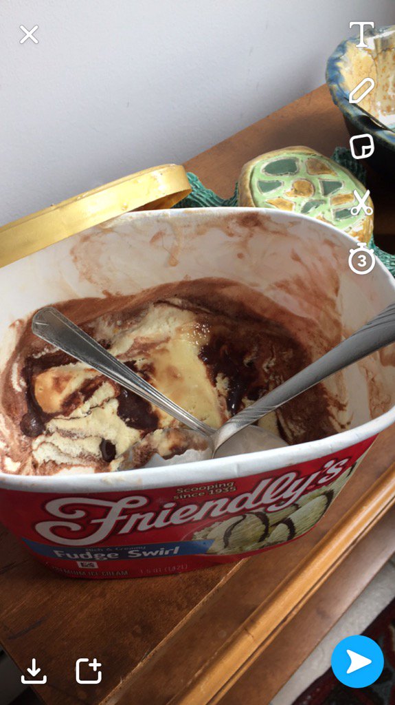 tinacali126's tweet photo. And your kid returns this to the freezer #wrongfamily #2spoons #whichfriend? #lily? https://t.co/gBcqvXBOqv
