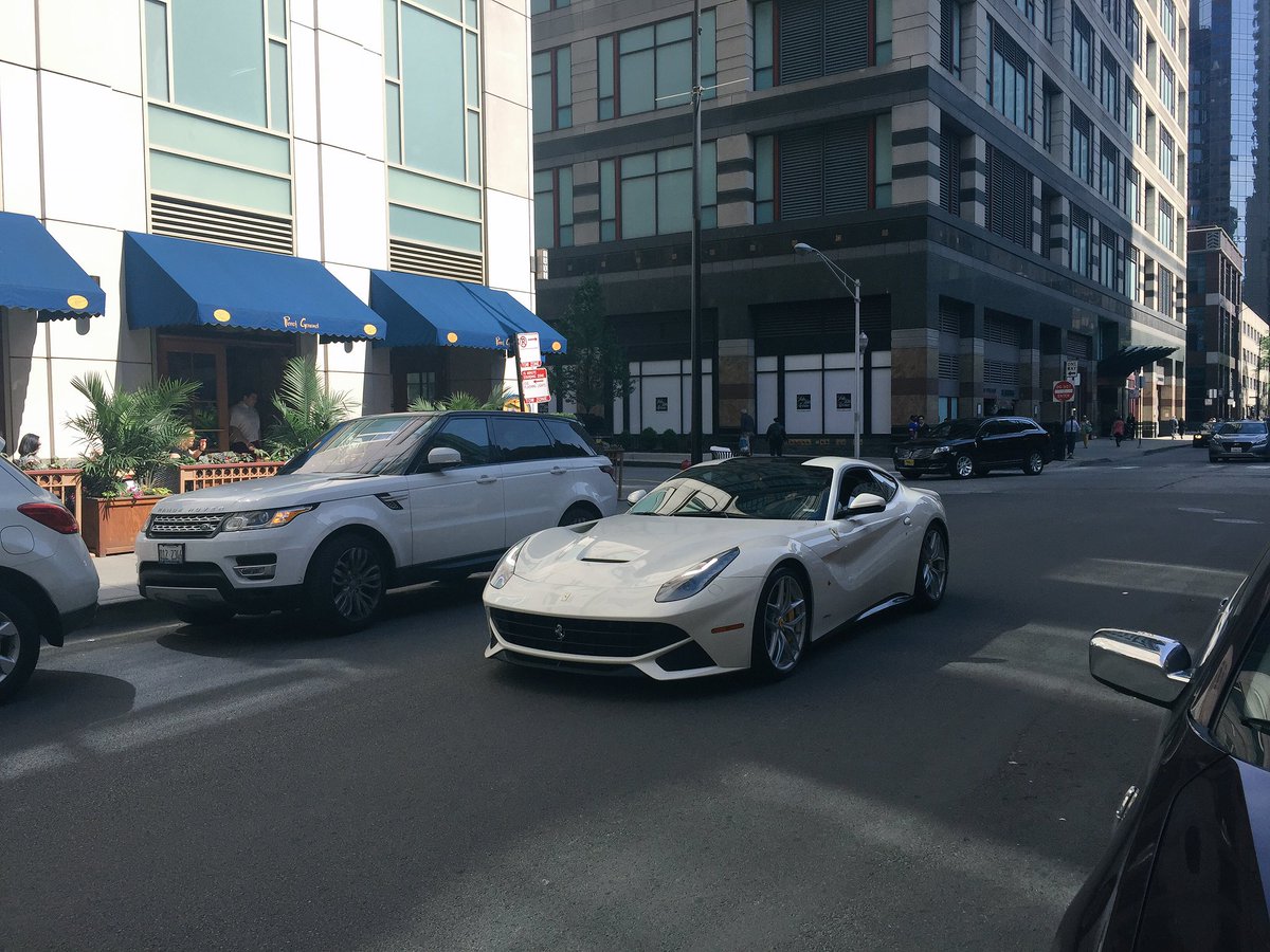TrapShow_S's tweet photo. F12 in Chicago! https://t.co/k3Jvzm5Rp0