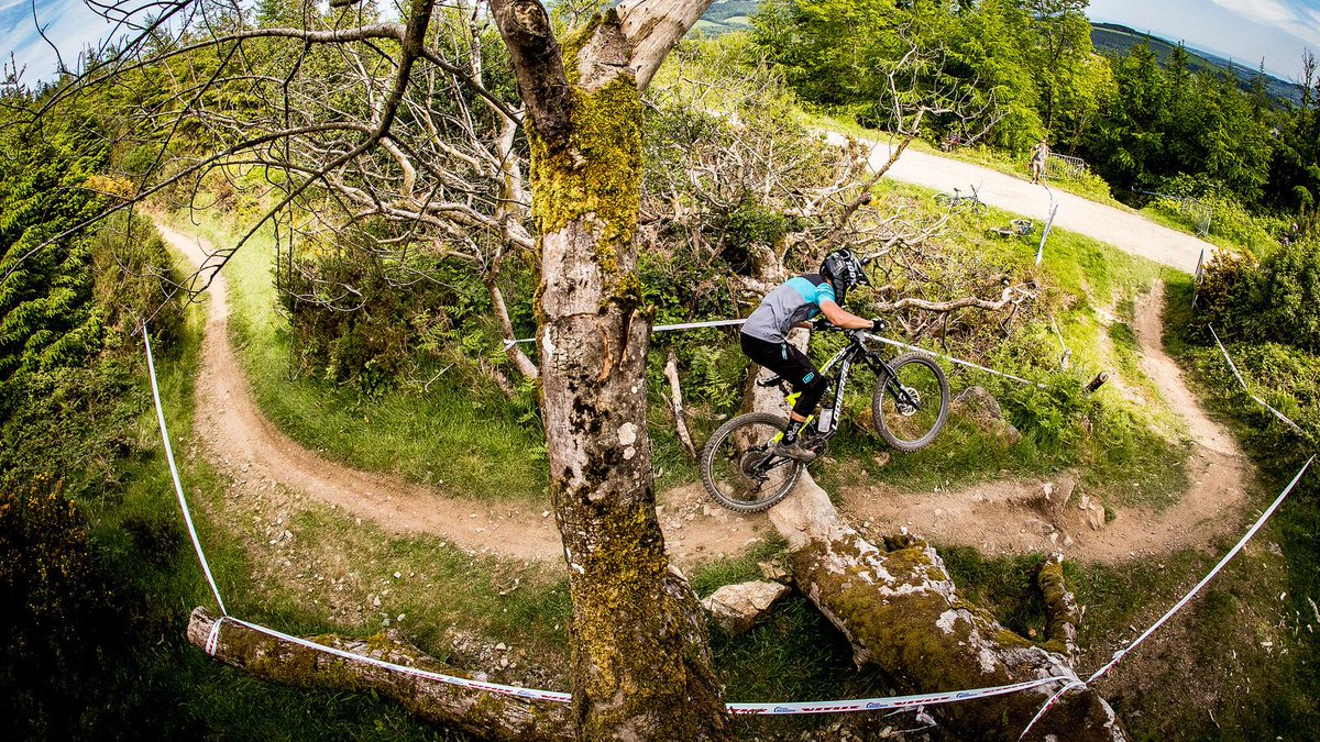 The @World_Enduro race in Ireland went right down to the wire - and the French won! Full results, coming in hot. vitalmtb.com/news/news/RESU…