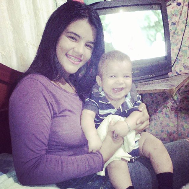 Unacerezitamas's tweet photo. Mi niño soñado😍👣 https://t.co/s9l8ebVJHq