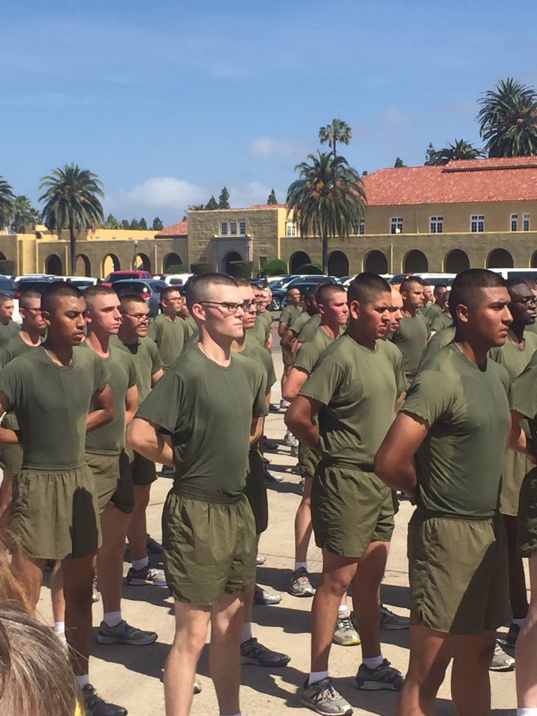 TimRadack's tweet image. MCRD family Day! Congrats little brother!
