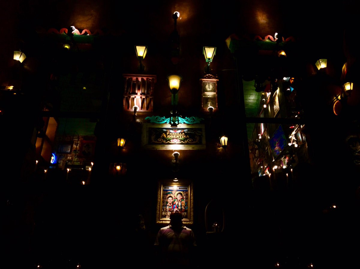 coste2210's tweet photo. En la oscuridad es donde mejor he visto tu luz, mi Dios. #oscuridad #luz #cartagena #foto #noche #photo #iamsecond #yosoysegundo #dios https://t.co/a4U5P2rjqc
