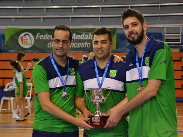 stcbaloncesto's tweet photo. 👍 @santiperezbelt @JotaceMarcos @DaniMonoCalvino 😜
🥈 #CEBCF17 👏👏
🔰 #mf https://t.co/22WIBRWFb5