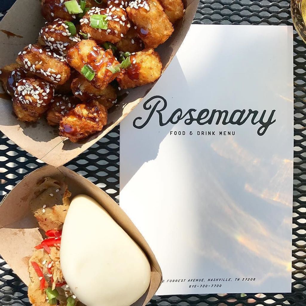 RealDopeBuns's tweet photo. Come see us for dinner! 1102 Forrest Ave! Seven days a week starting everyday at 4! 📸@nashvilleguru https://t.co/JunVu6KaMo https://t.co/1lbGCrSh2t