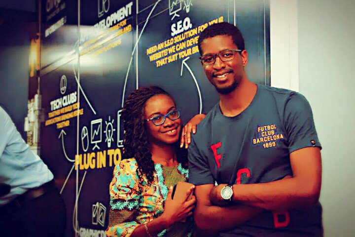 PeaceCodybanks's tweet photo. You don't need to be a core programmer....just rest on the right tech shoulder...like me!!! π @ozoesono
#WeCodeHackathon #UnbeatablePair https://t.co/G1FUmr9xSa