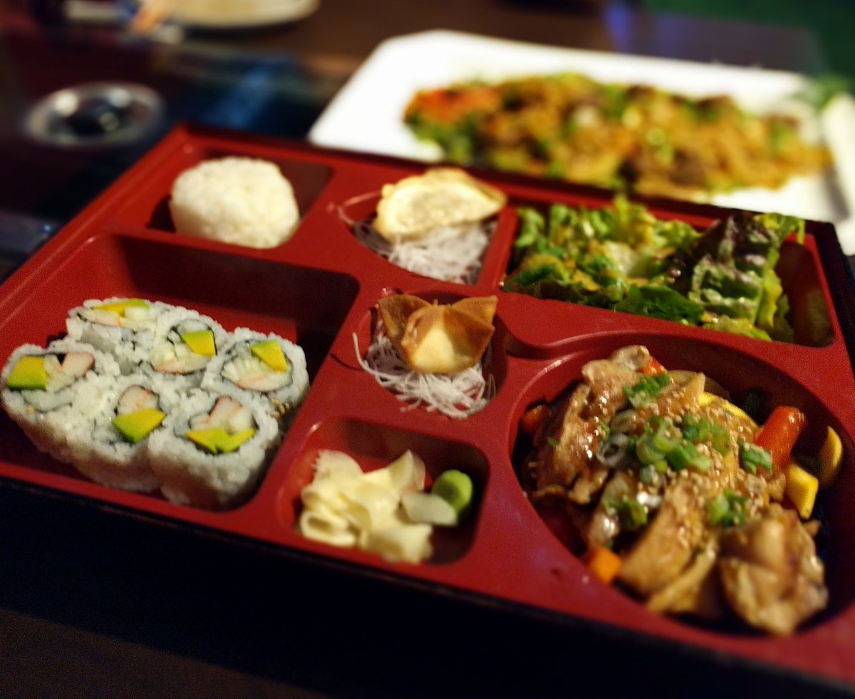 AsiaTrend's tweet photo. Enjoying a Sunday lunch bento 
@IzzibanColonial   #koreanbbq #suahi #bento #sundaylunch #orlandoeats #delicious https://t.co/rlA7nF46Tu
