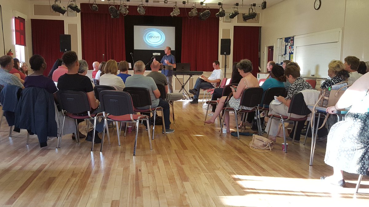 ReviveChurchUK's tweet photo. Gr8 evening here in Cottingham...join us every Sunday night 6pm @ the Darby & Joan Hall, Finkle Street, Cottingham #Revivechurchrocks https://t.co/uHOkjjqdY6