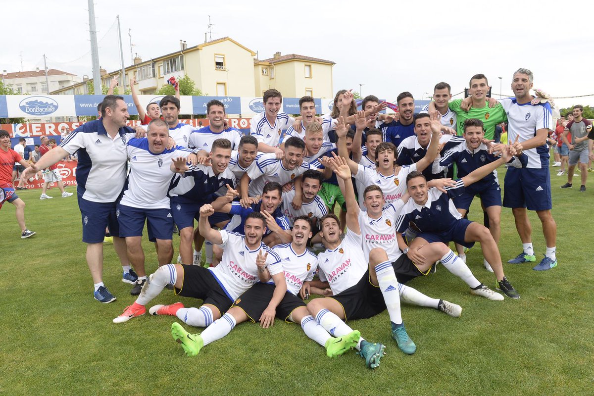 RealZaragoza's tweet photo. ¡¡EL DEPORTIVO ARAGÓN NUEVO EQUIPO DE 2ª B!! 😄🎉🎉🎉

¡ENHORABUENA, EQUIPO! 👏👏

#VamosAragón ⚽ https://t.co/PqHGaYigJY