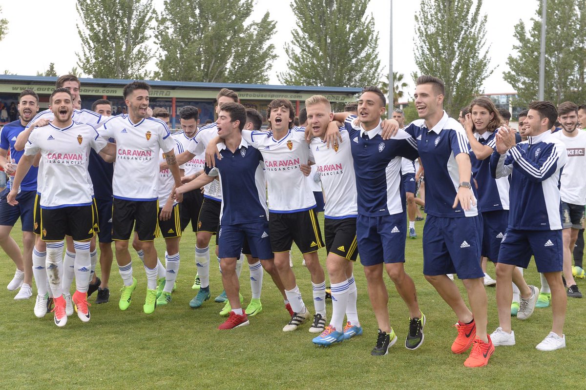 RealZaragoza's tweet photo. ¡¡EL DEPORTIVO ARAGÓN NUEVO EQUIPO DE 2ª B!! 😄🎉🎉🎉

¡ENHORABUENA, EQUIPO! 👏👏

#VamosAragón ⚽ https://t.co/PqHGaYigJY