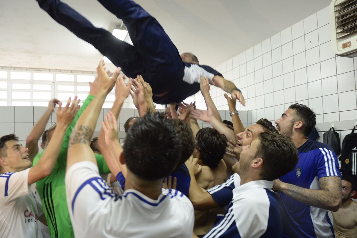 RealZaragoza's tweet photo. ¡¡EL DEPORTIVO ARAGÓN NUEVO EQUIPO DE 2ª B!! 😄🎉🎉🎉

¡ENHORABUENA, EQUIPO! 👏👏

#VamosAragón ⚽ https://t.co/PqHGaYigJY