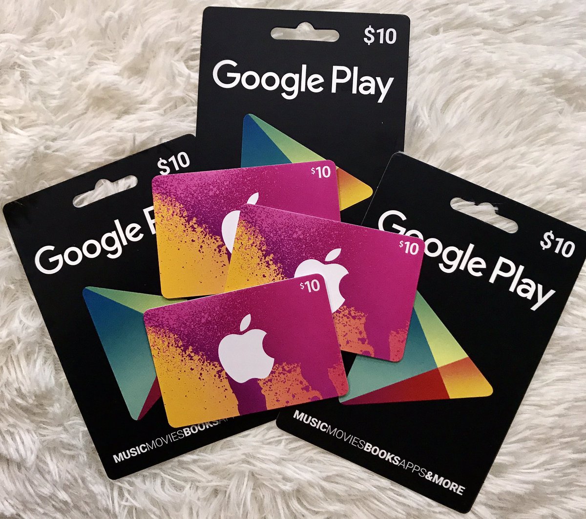 podcastroyale's tweet image. GIVEAWAY!! Your choice of one $10 iTunes or Google Play gift card!

To enter:
RT and follow @podcastroyale

Winner in 48 hours! BOOM! 👊
