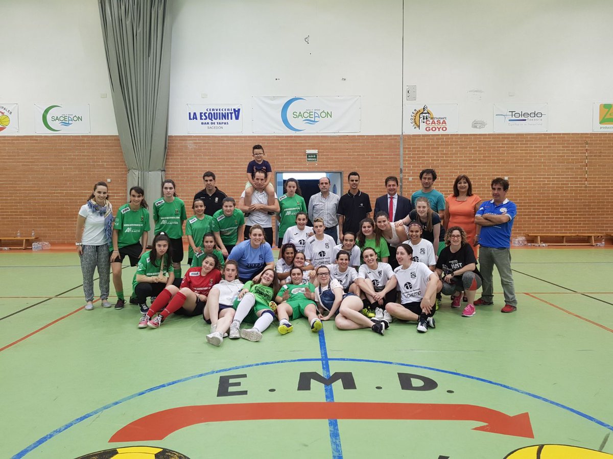 SacedonFs's tweet photo. NUESTRAS #GUERRERAS LO VOLVIERON A CONSEGUIR
Vencieron 3º-4º Puesto COPA
E.M.D.@SacedonFs 6 Villanueva 2
IMPRESIONANTE TEMPORADA!!
#VamoSace https://t.co/3oZrNZI5d3