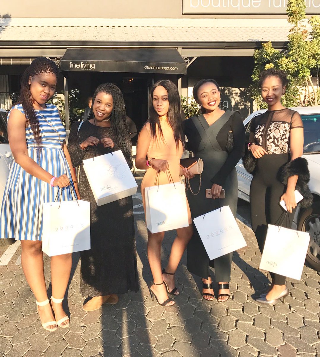 TshegoMLP's tweet photo. Thnx 2 @RevlonSA and @WOOLWORTHS_SA for the awesome goodies, and of course @DestinyConnect for the #DestinyJuneIssue with π @Bonang_M https://t.co/WYYToJLKvb