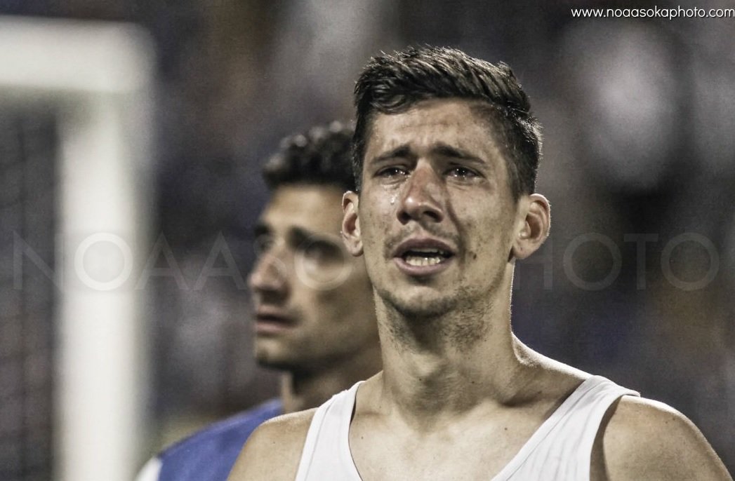 MarcAlacant's tweet photo. Un año después de estas imágenes, @YeraGlez29 y @AlexGallarF ascienden a 2a división! Enhorabuena! Os lo merecíais!👏👏👏 https://t.co/YPdm8AJEXb