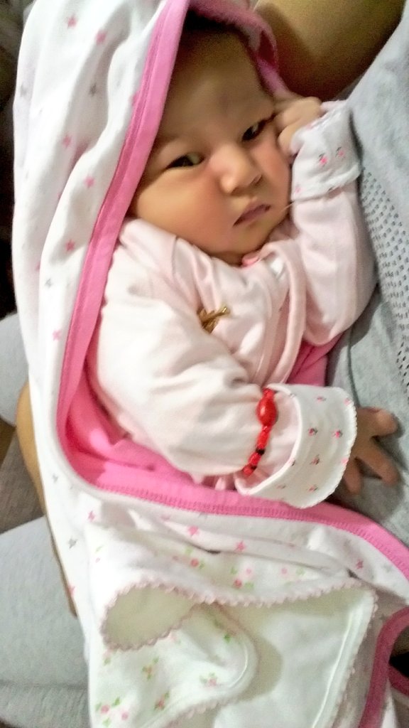 29Mayraale's tweet photo. Mi princesa https://t.co/4CbUgCeejm