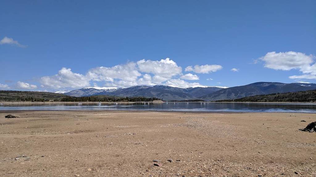 get_sharpe's tweet image. Beach day in the #Rockies #SnowToSun #Frisco instagram.com/p/BUp5XCGgr7p/