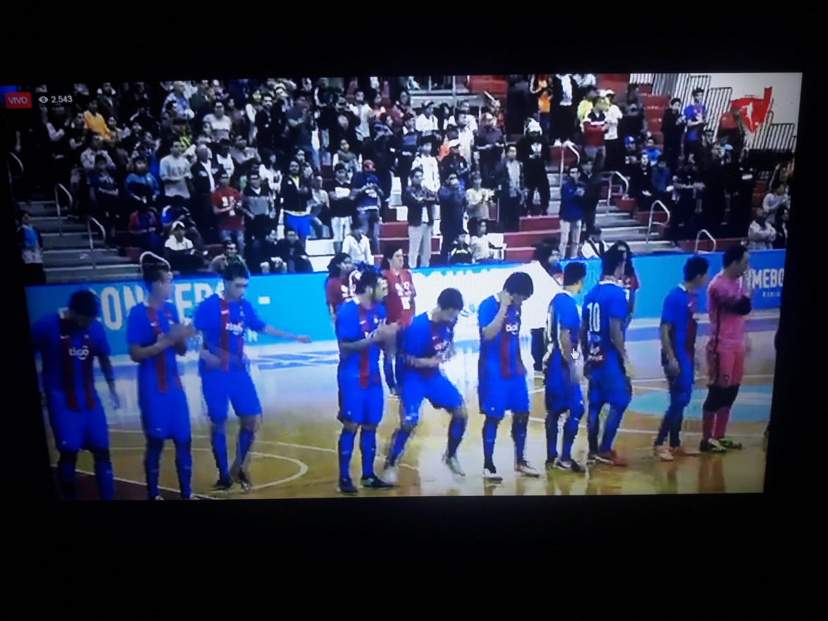 exacerro09's tweet photo. Vamos por el bi! A defender el trono!💪 #vamosCerro @CerroFutsalFIFA @Danymacica @CCP1912oficial https://t.co/Pg1wKUHuL8