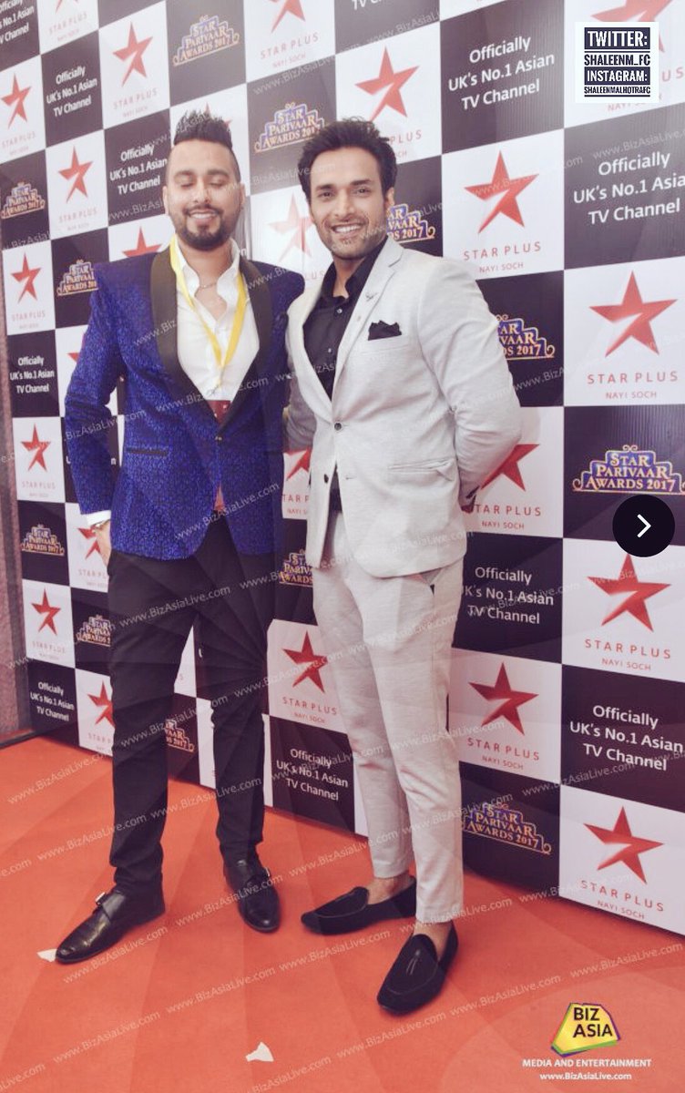 ShaleenM_FC's tweet photo. New pics of our bouy👉🏻 @ShaleenMalhotra 👈🏻 enthralling 😍😍😍at #spa2017 #RedCarpet with @RajBaddhan Sir....🖤 PC: #BizAsiaAtSPA #RajSir Tysm😊 https://t.co/aq8F0ZFGQX