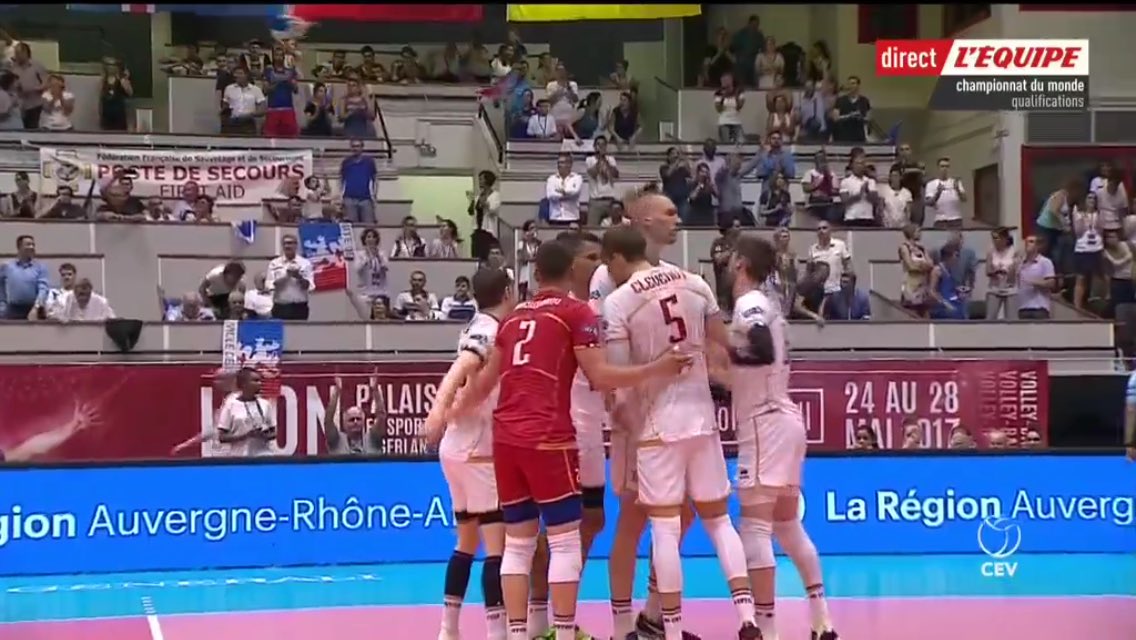 jxfranco's tweet photo. 20-15, 2-0, propre. A un set des championnats du monde 2018 en Italie-Bulgarie. Comme l'Euro 2015 😎...
#TQCM #FRAALL 🇫🇷🇩🇪 #TeamYavbou https://t.co/nLOJ671Oar