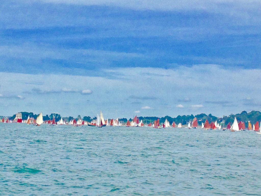 Bigoud29730's tweet photo. ⛵️ La grande parade de #lasemainedugolf ⛵️
#Morbihan #Bretagne https://t.co/4a1UUyurMM