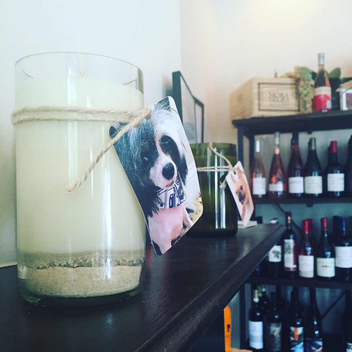 AppleheadLtd's tweet photo. @Crafts_Vines volunteered to donate wine bottles for our #ProjectGroom candles๐ทGo show love + buy an Espresso or Apple Honey Tart candle https://t.co/eTCWOJycrx
