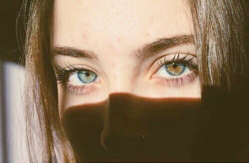 pcslgbt's tweet photo. 26. Olhos ou boca https://t.co/d2pe6i28s4