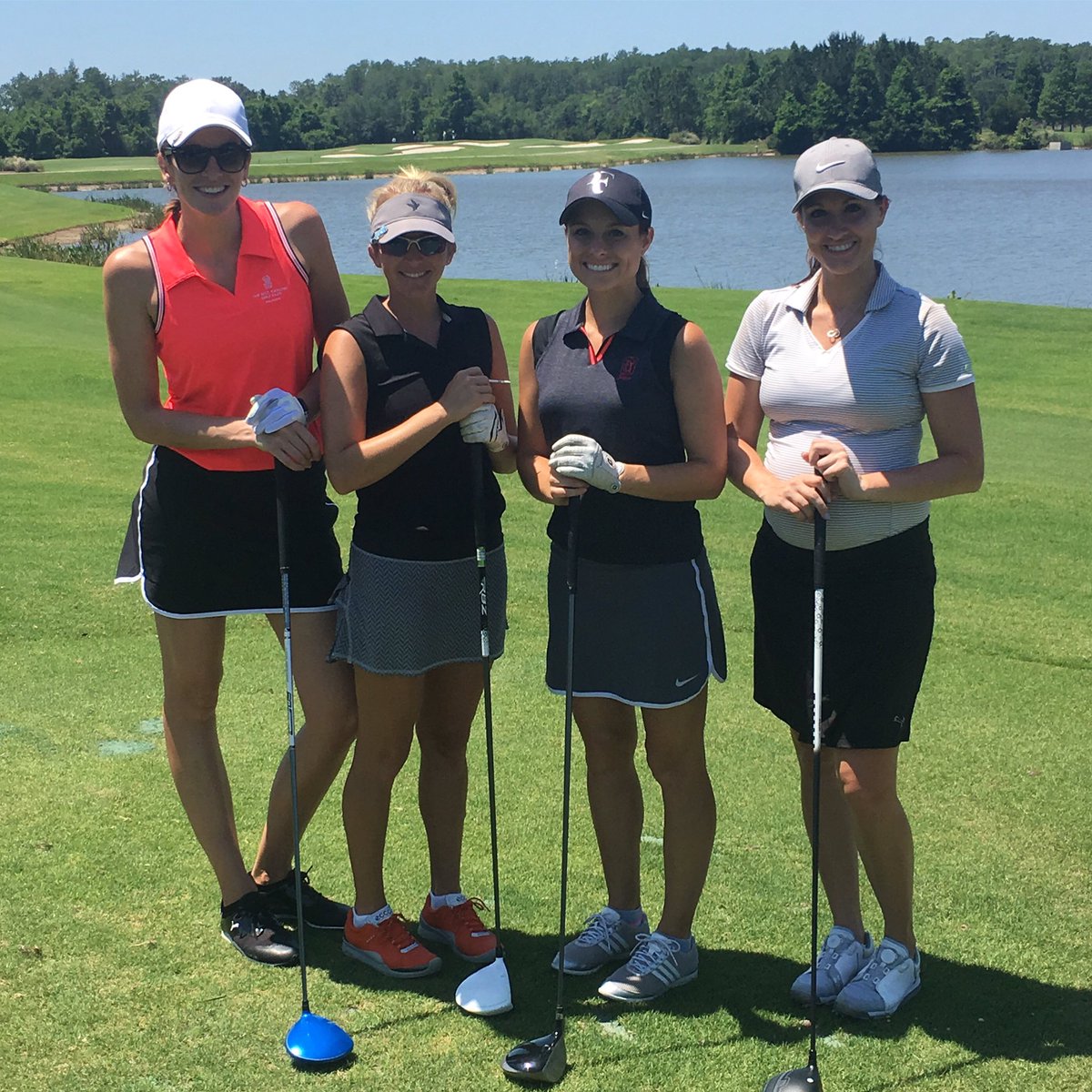 CaraBanksNBC's tweet photo. Spot the tall one! #storyofmylife 
My new favourite fourball @RC_ORLANDO awesome day that saw the left half beat the right 1up! #girlsgolf https://t.co/Gw2SNyfrLH