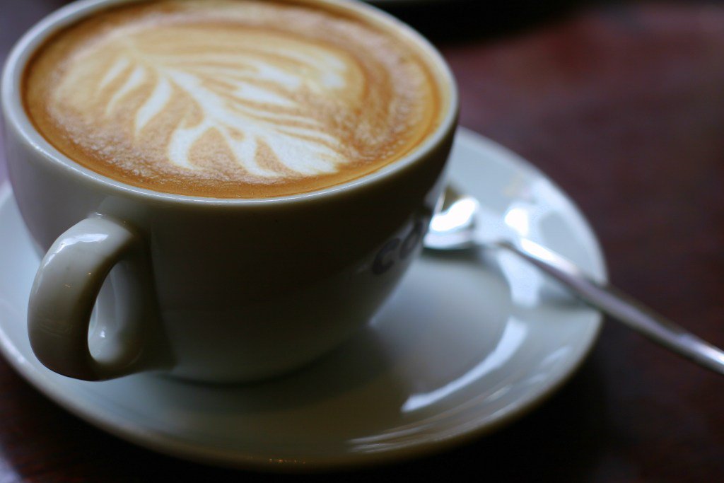Put the coffee down, and walk away… bipolarmums.com/2017/05/29/put…