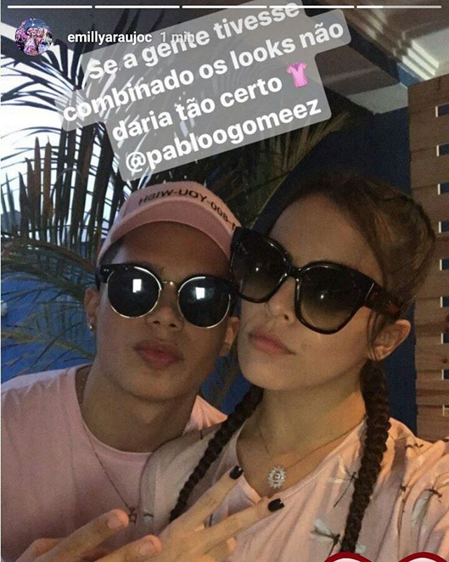 LariissaOly's tweet photo. @emillyaraujoof  lindaaa sucesso sempre https://t.co/iXzeHgutGG