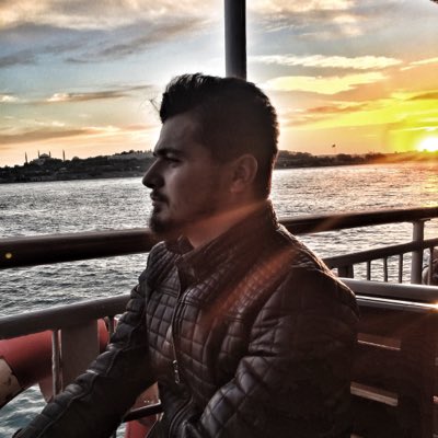 parttimeidealst's tweet photo. #YeniProfilResmi https://t.co/xMmodlFns4