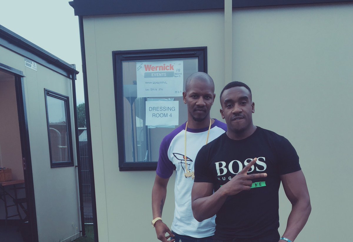 TheBugzyMalone's tweet photo. Some people keep it 100 from start to finish, thats why they shine so bright, my bro's shining rn!!
#WeAreFestival #BigHollow #Vibes👌🏾💯 https://t.co/2tT9WbM8su