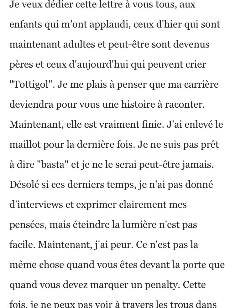 EmmyBineau's tweet photo. Je vous lance un défi : lire la lettre d'adieu de Totti sans verser une larme 😳 #TottiDay #Capitano https://t.co/0C83TrpFhw