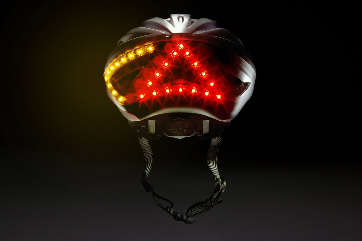 Innovative bike helmet uses LED lights to keep cyclists safe &amp; let drivers know when cyclist is turning or breaking: ow.ly/PlNY30c5kxt