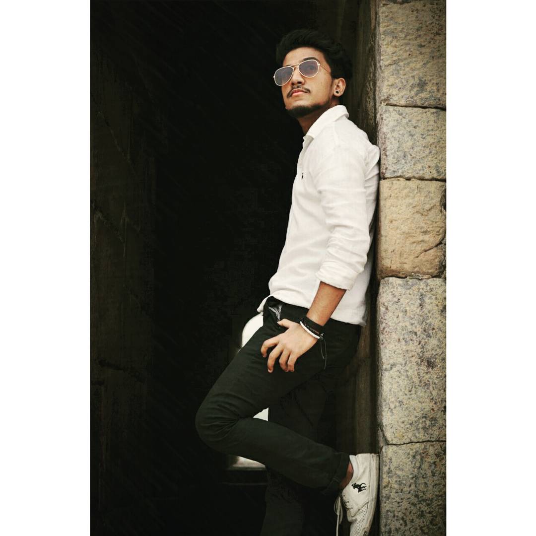 DushantAnand's tweet photo. Posing Posing 😎 https://t.co/CNzew0OSJc