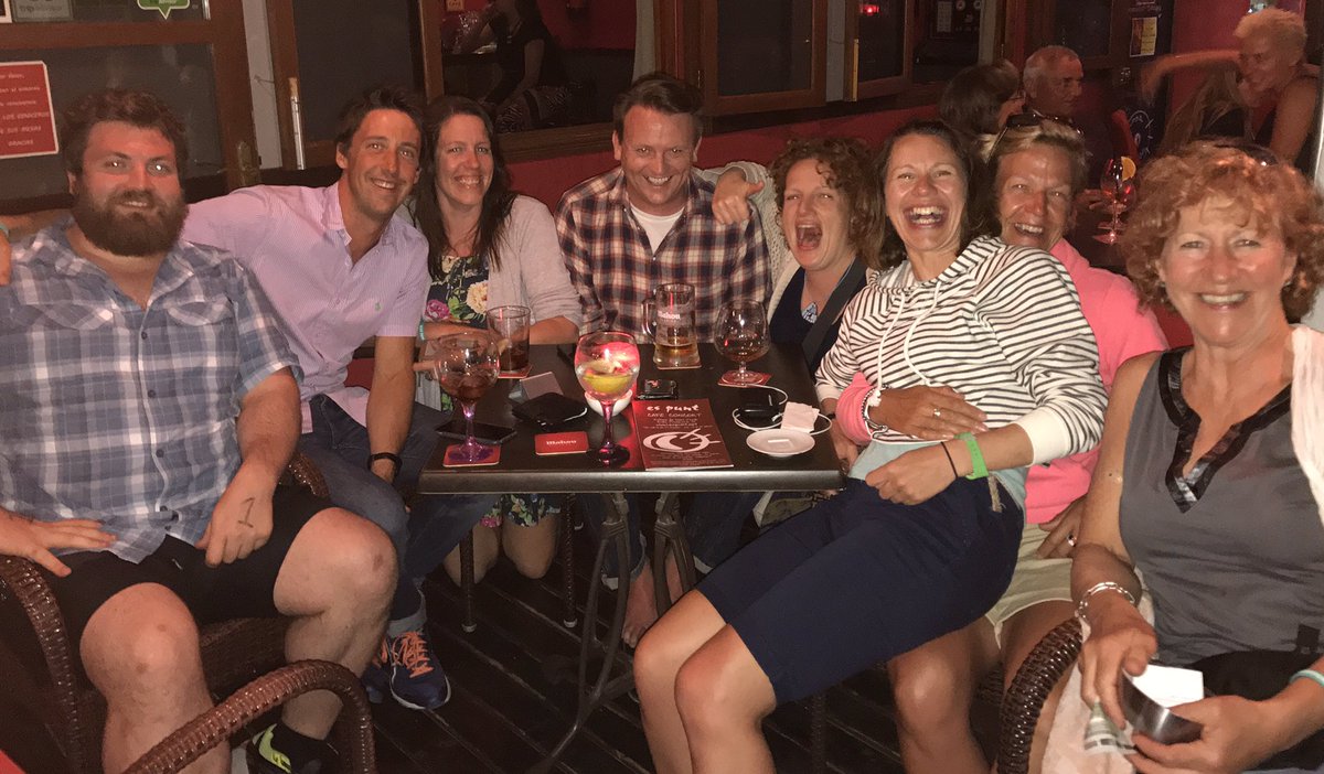 MelVeryBerry's tweet image. Another good Team Cork 🇮🇪 @ccashell @lisaecummins @maeveryan2007 @Eileensplash @jo_malli #bestfest @BESTSWIMFEST @Prehability #swimming 🏊😊