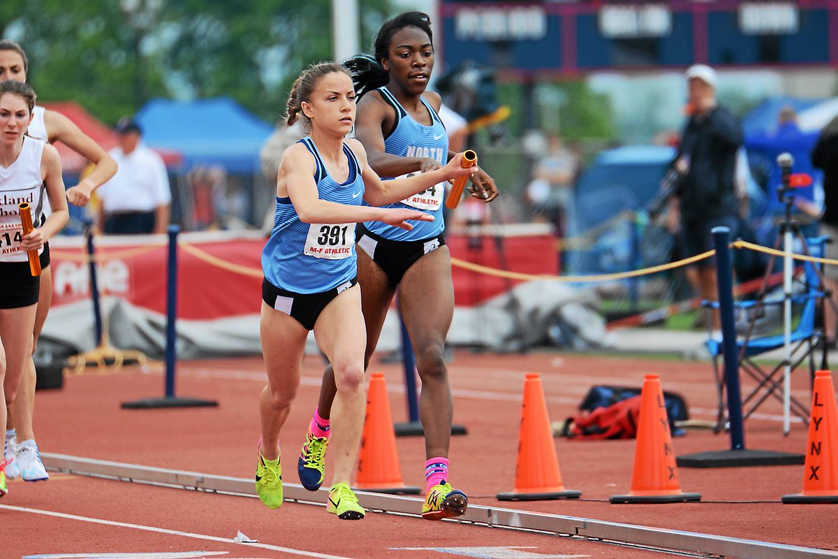 ReporterSports's tweet photo. From Saturday, @NorthPennXCTF wins 1st PIAA title since 1997. (By @khunter10) https://t.co/DxsTrkDhPX https://t.co/PhwK5JzQUo