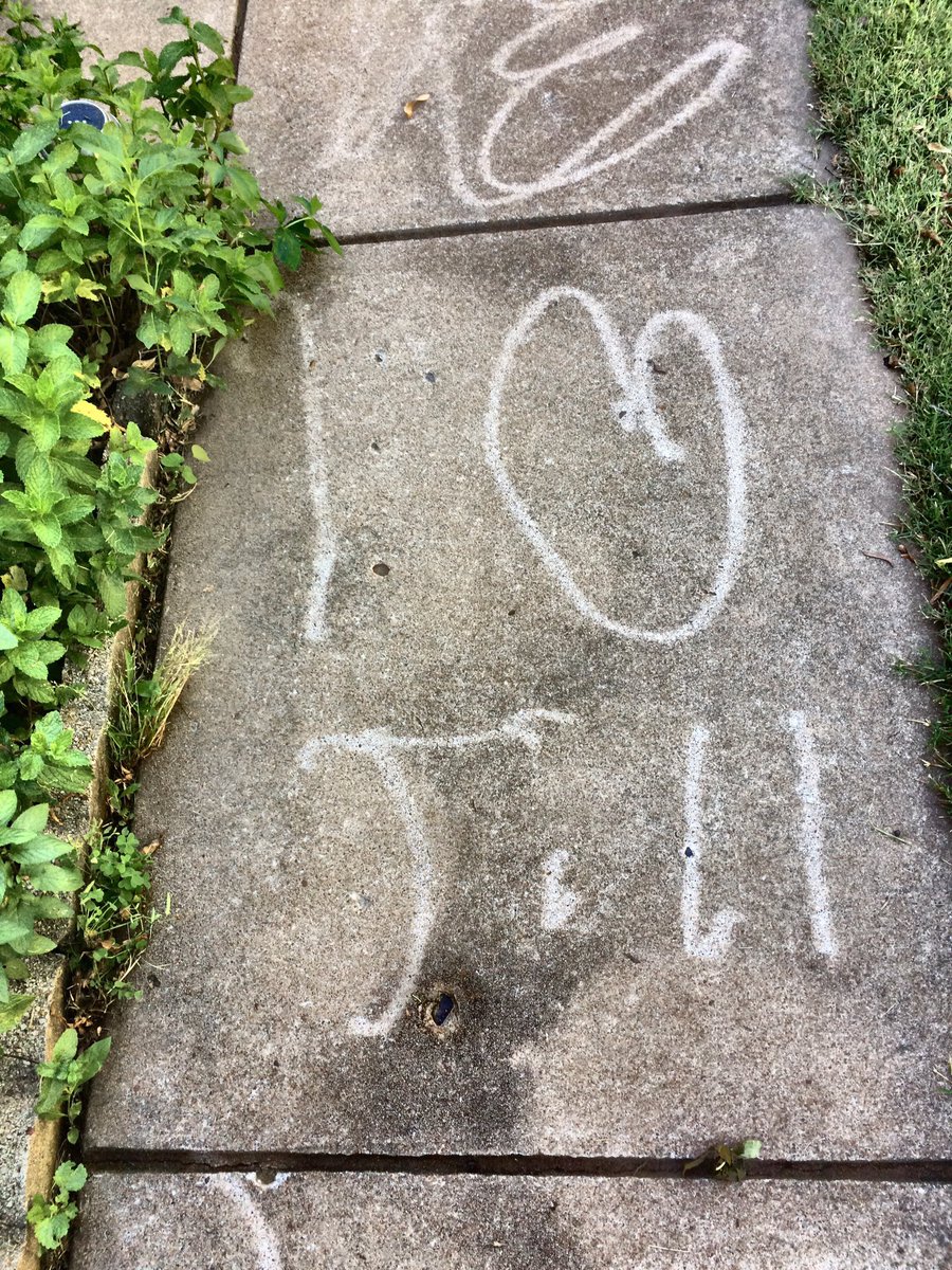 Krame2Fame's tweet photo. Hubby was getting creative with the #powerwasher #heREALLYlovesme! #cleanpatio #backyardromance #sweethusband 😊😘😜 https://t.co/xUHMcrFcL5